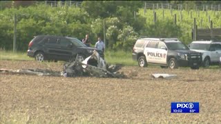 2 killed in small plane crash in Suffolk County