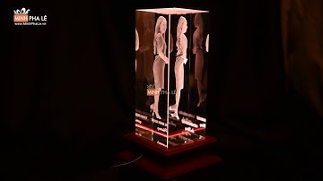 Chân dung pha lê 3D hình chữ nhật - đế gỗ đổi màu 250x100x100mm