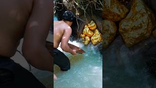 Finding gold in rivers Indonesia, extraordinary #gold #treasure #findinggold #shorts