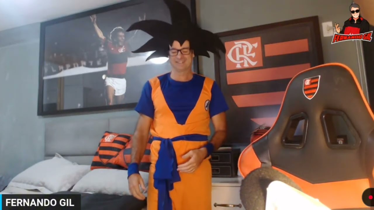 GIL IMITANDO O KAMEHAMEHA DO GOKU DE DRAGON BALL