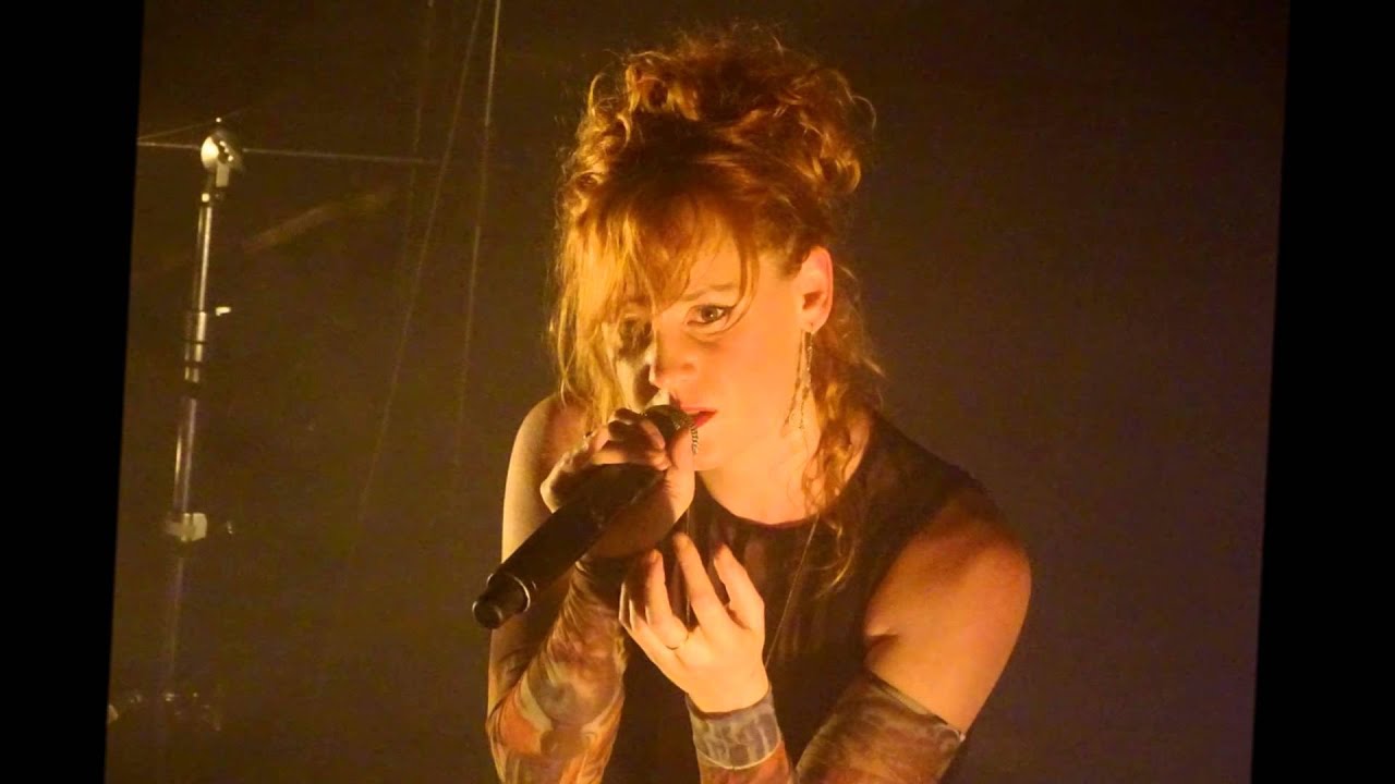 Emji (photo) - Chanson interprétée par Era