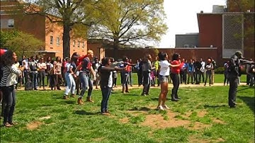 HU Flash Mob