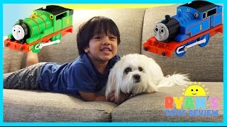 Video thumbnail of "Thomas and Friends Toy Trains around the Hotel with Disney Cars"