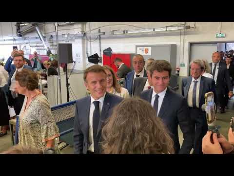 Emmanuel Macron arrive au lycée professionnel de l’Argensol © Jérôme Renaud