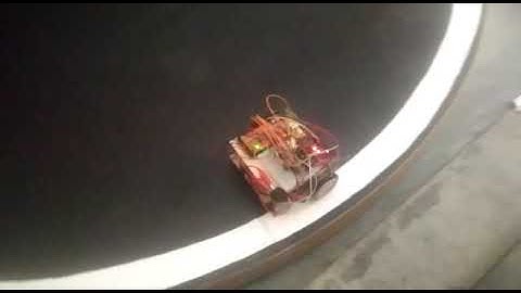 TUM SumoBot competition 2018/19 Prototype drives on the inside of the circle