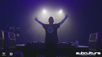 Gareth Emery & Giuseppe Ottaviani ft. Sarah De Warren - Carry On ID