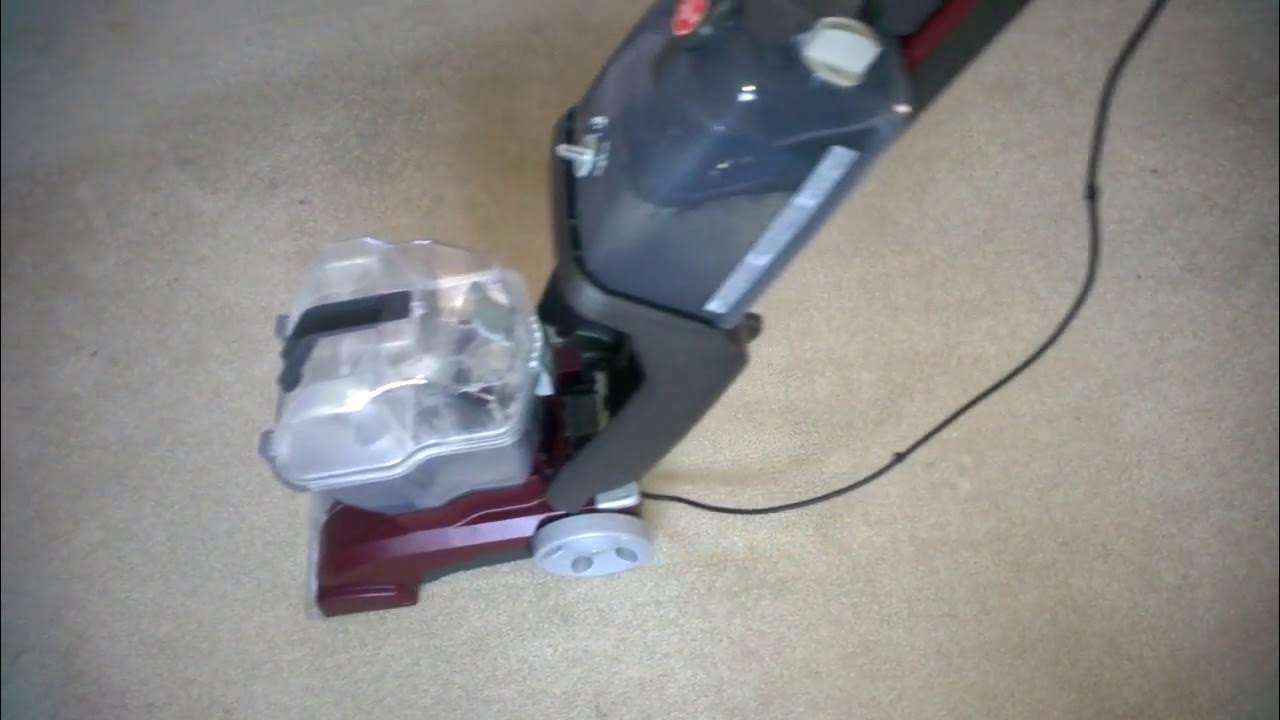 Hoover Power scrub Deluxe carpet cleaner FH50150NC in action FH50150