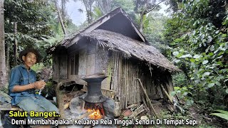 While Others Celebrate Eid, This Man Still Chooses to Live Alone in the Forest