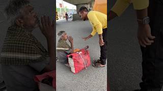 Giving To snacks Helping Video ❤️🙏 poor people #trending #viral #shorts
