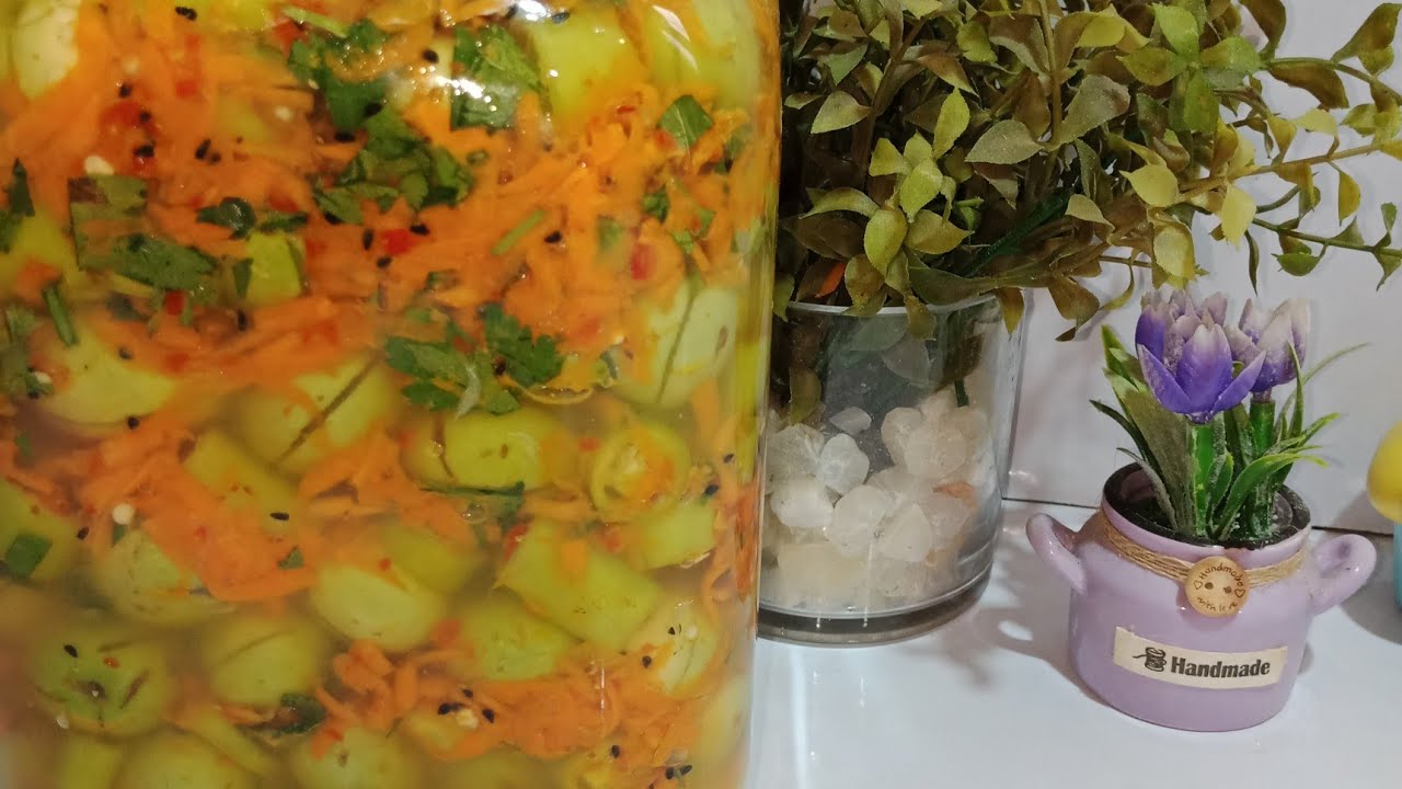 مخلل الزيتون بخلطتي المميزة  👍👌 احلي زيتون ده ولا ايه  😋😋من مطبخي #فاطمه_ابو_حاتي