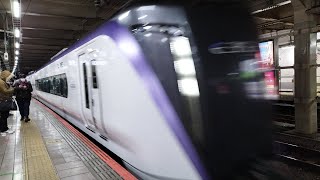 E353系 S102編成 特急あずさ53号松本行が立川駅6番線に入線するシーン