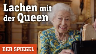Lachen mit Queen Elizabeth II.: »Soll man jetzt so tun, als würde man sich vergnügen?« | DER SPIEGEL
