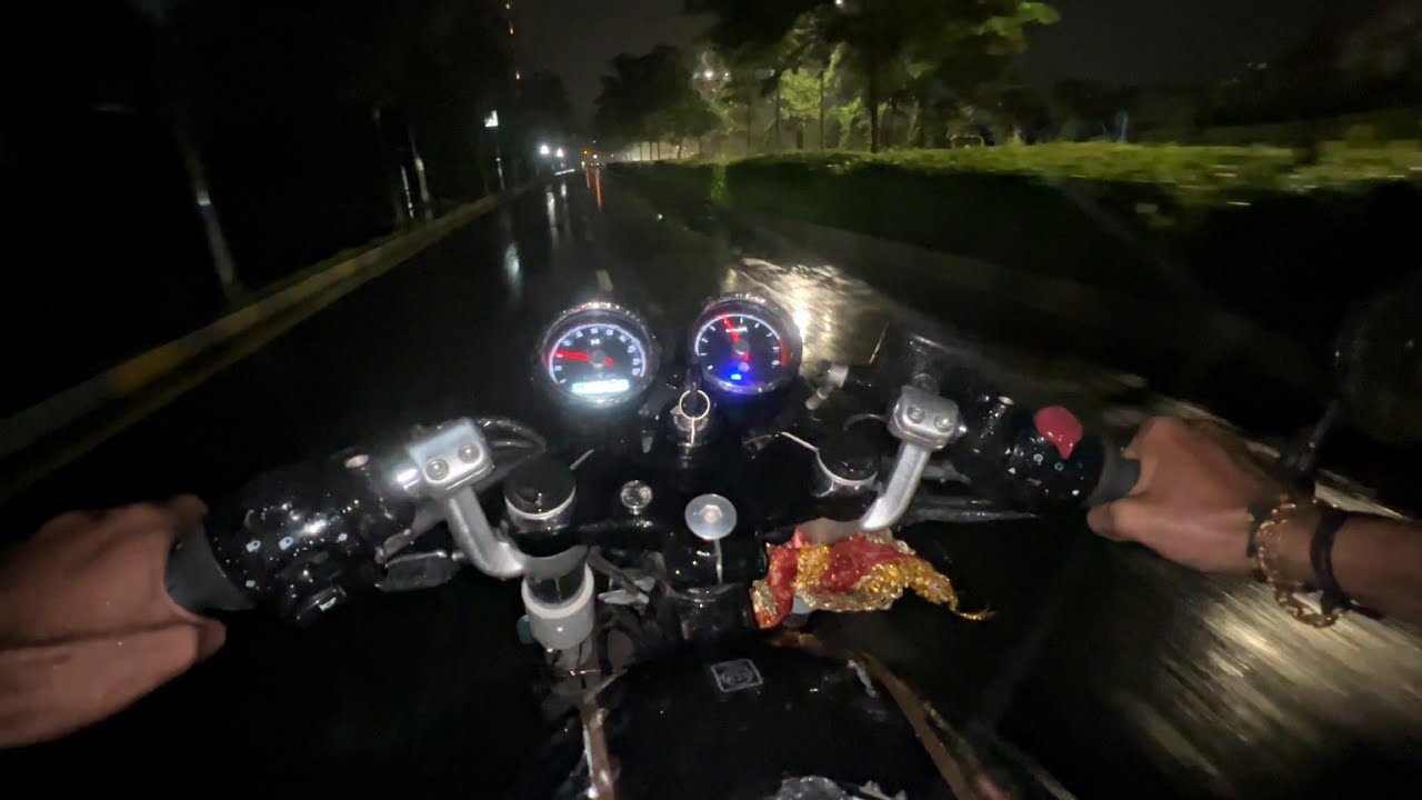 🌧️ GT 650 Night Rain Ride | Red Rooster Exhaust Brutal Sound & Street Vibes 🏍️