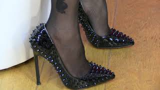 Heeltapping Black Spike Stiletto