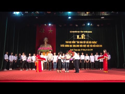 Video Tuyên Quang tuyên dương học sinh, sinh viên tiêu biểu... - YouTube