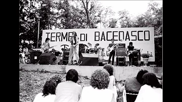 01-Colpa D'Alfredo - Vasco Rossi Live alle Terme Di Bacedasco, Castell'Arquato (PC), 06-06-1982
