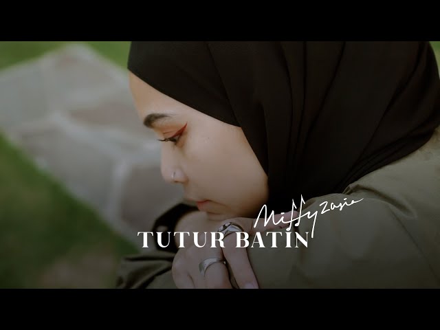 Tutur Batin - Yura Yunita (Cover by Mitty Zasia) #Pukul21 class=