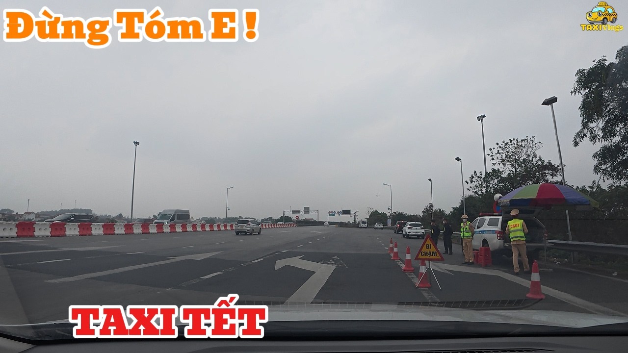 Đưa Khách Về Quê Ăn Tết. Ngày Làm Việc Cuối Cùng Của Năm 2025. Taxi Vlogs