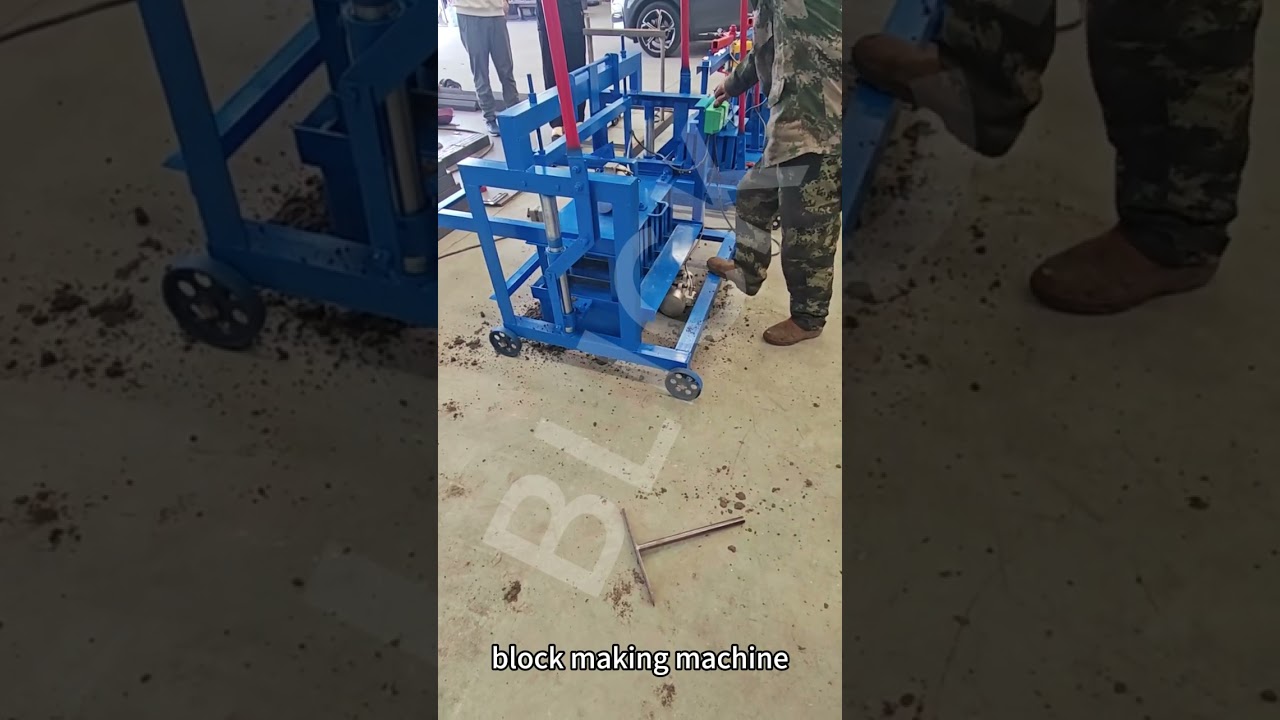 🚜 Portable Mobile Brick Making Machine · Make Bricks Anywhere!Compact design, easy to move,