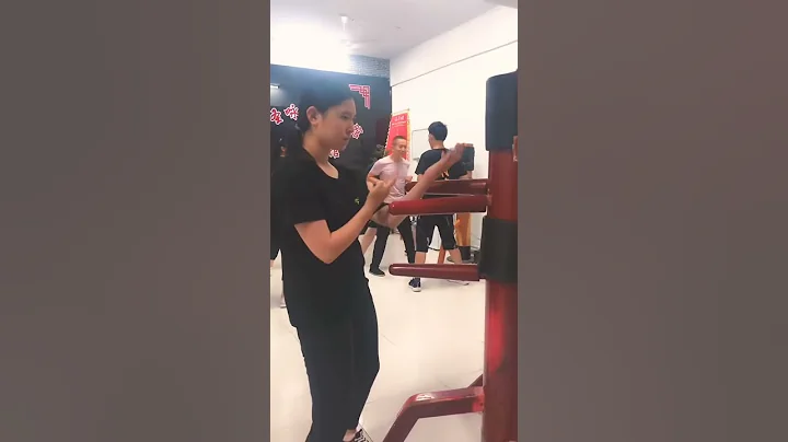 女孩子練中國功夫有多帥氣！#詠春# - 天天要聞