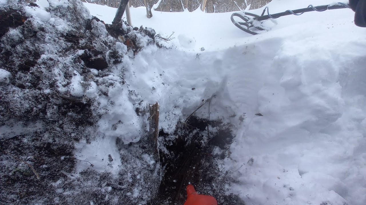 Металл под метровым слоем СНЕГА!!! - YouTube