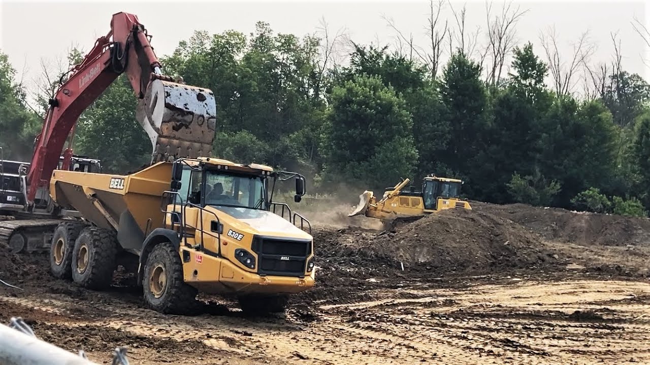 Bell B30E Articulated Dump Trucks At Work