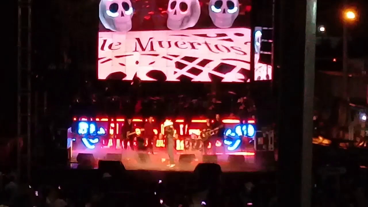 Alfredo olivas en cd Guzmán Jalisco YouTube