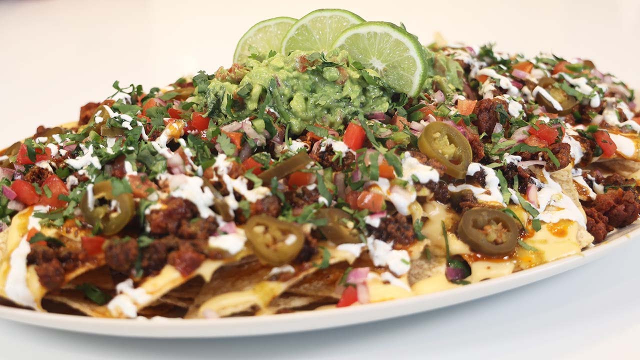 SUPERBOWL NACHOS | Chef Capon