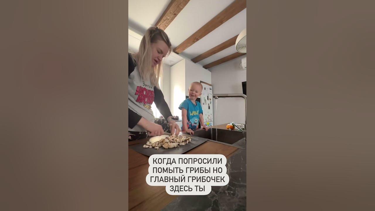 Главный помощник ️ #сын #дети #демид #пловец #бассейн #вундеркинд - YouTube