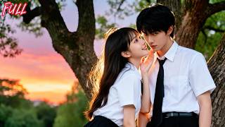 Sangli secretly loves Lu Tinghe for 3 years. He's arrogant but unexpectedly falls for his junior.
