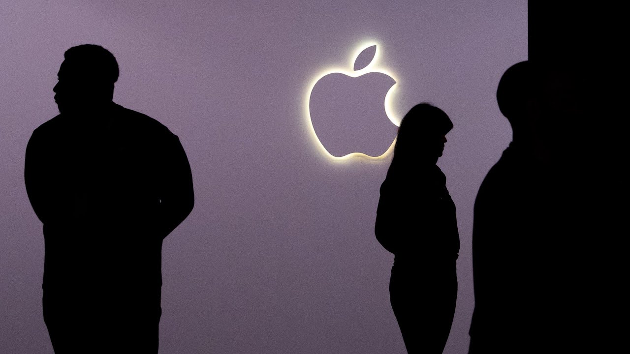 Apple’s Foldable Phone On Track for September Launch