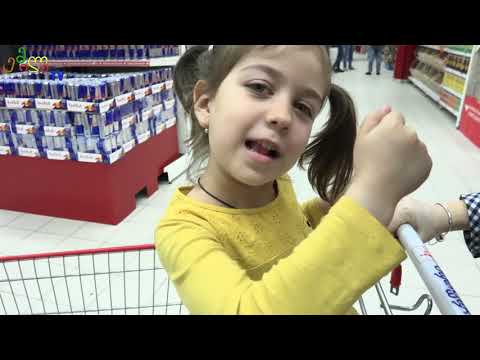 ემილიამ აღმოაჩინა სნო ქიდსის წყალი ღამის ნათებით