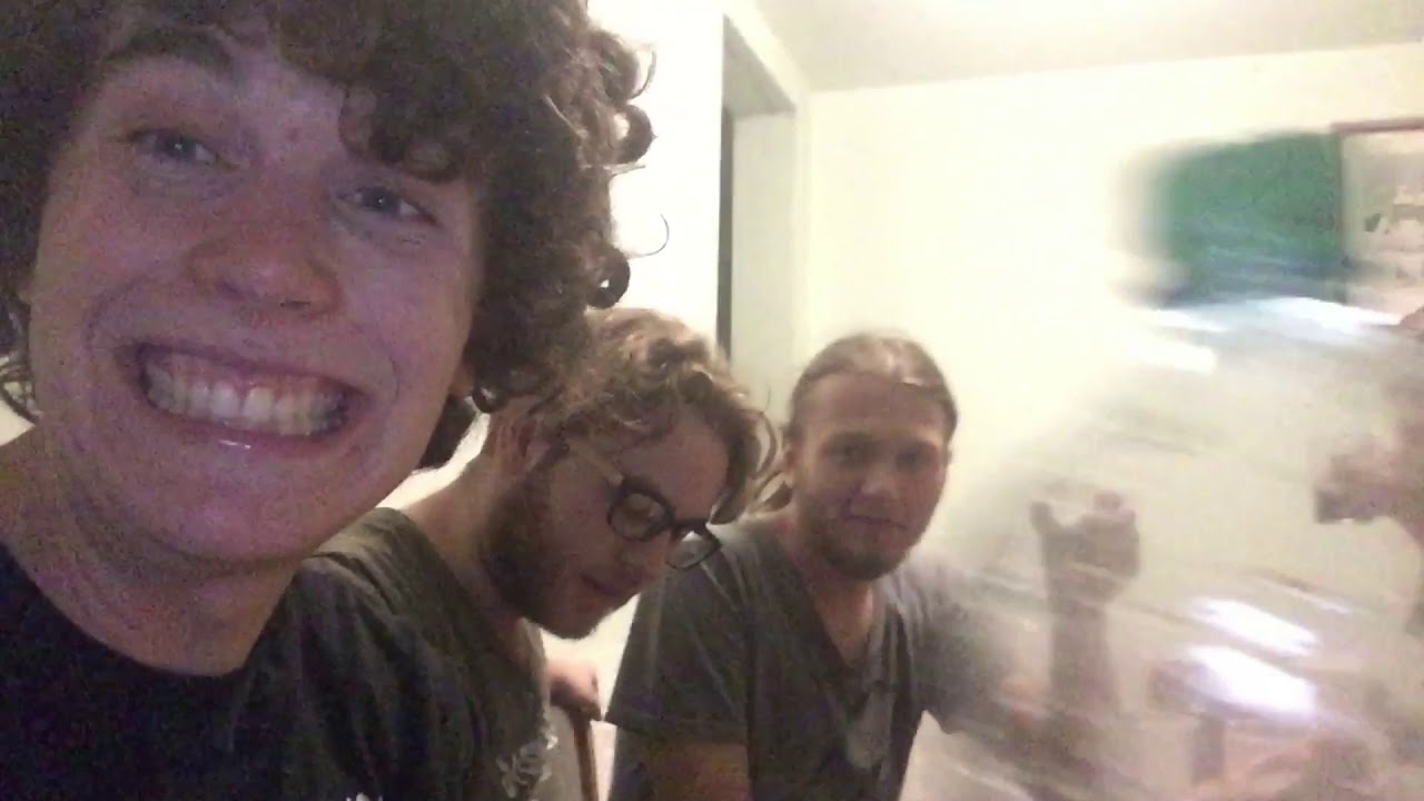 camera iphone 8 plus apk Venomous Raider - Pub Song (Official Video)