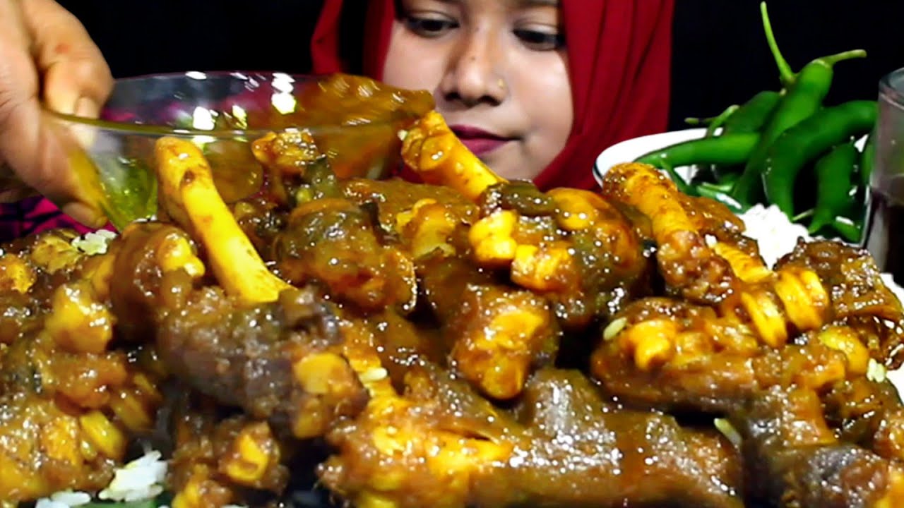 Spicy Mutton Nalli Curry with Hot Chilies And Rich Gravy