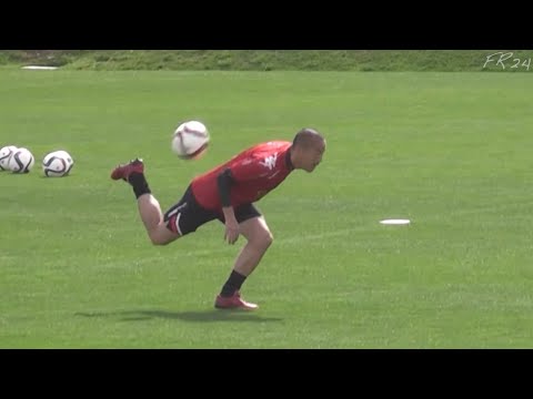 勝利をつかめ!サッカー戦術 サッカー・スーパーテクニック 小野伸二 小野伸二スーパーテクニック｜マイページ｜Lalaジュニアサッカー