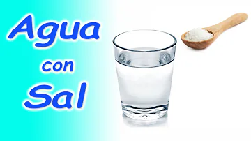 ¿El agua salada limpia la lengua?