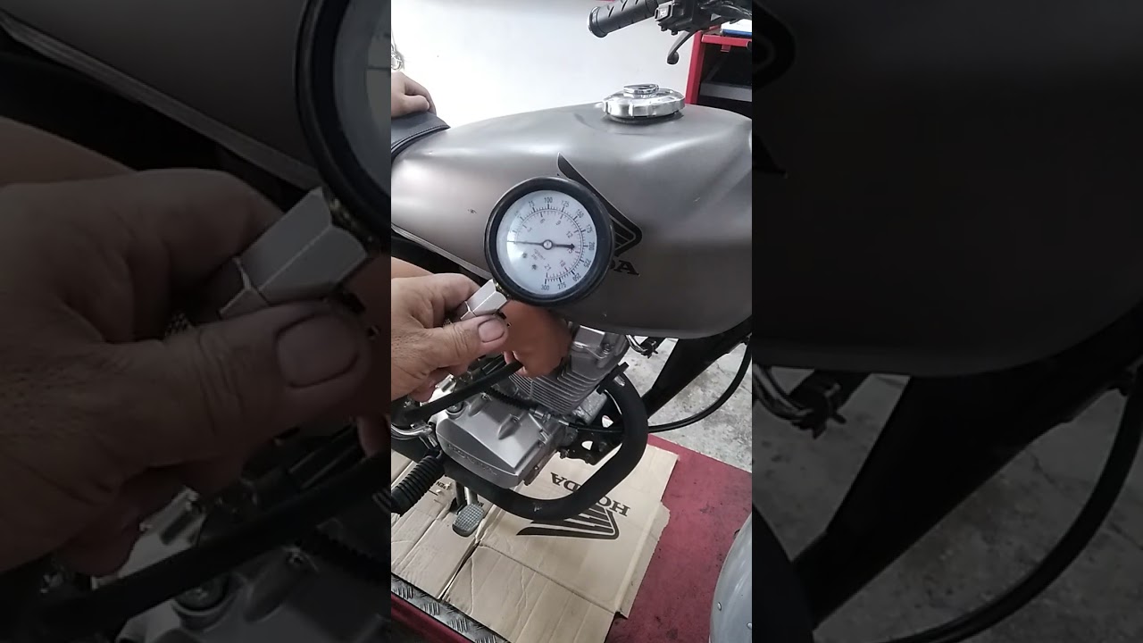 Demonstrate how to use compression tester