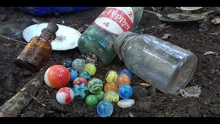 Trash Picking - Vintage Toy Marbles - Mason Jar Bank - Bottle Digging - History Channel