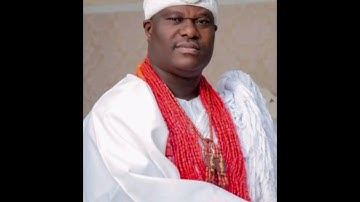 OUR KING, OONI OF IFE. THE AROLE OF OODUA. WELCOME TWO SET TWINS. IS NOT TRUE.