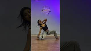 Aga Bai Aiyyaa Dance Cover By @LiveToDancewithSonali  | Sneha Bakli ￼