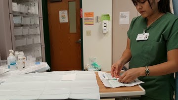 Sterile field, adding and pouring-Claudia