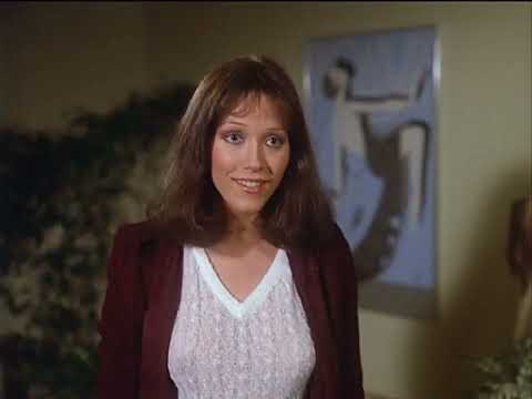 Tanya Roberts' braless sweater—\