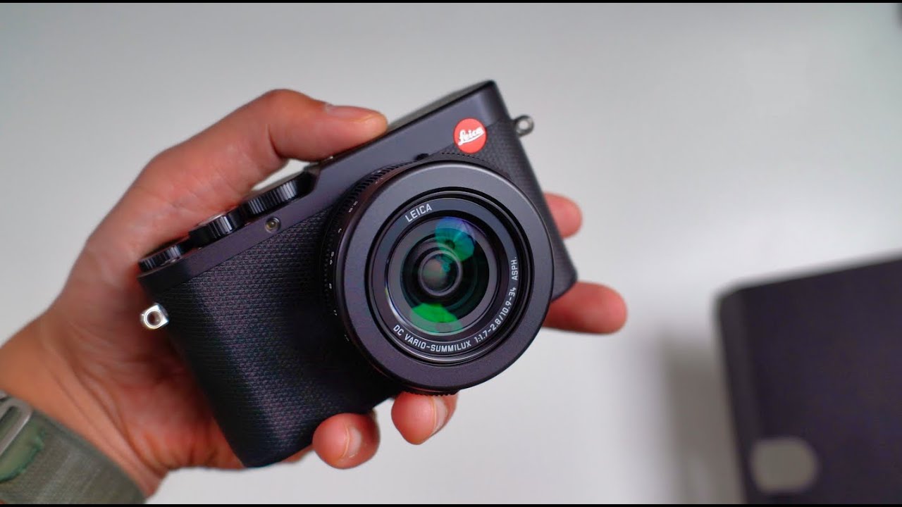 Leica D-Lux 8: Unboxing