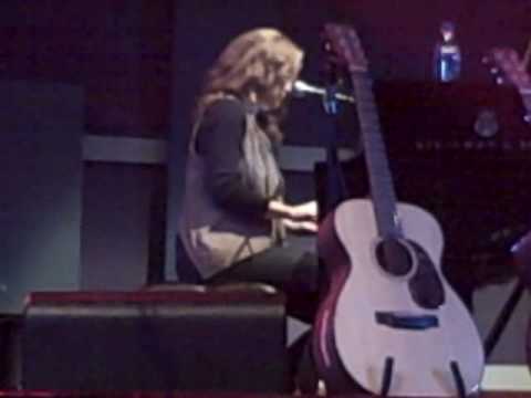 Allison Moorer - When You Wake Up Feeling Bad @ Wo...