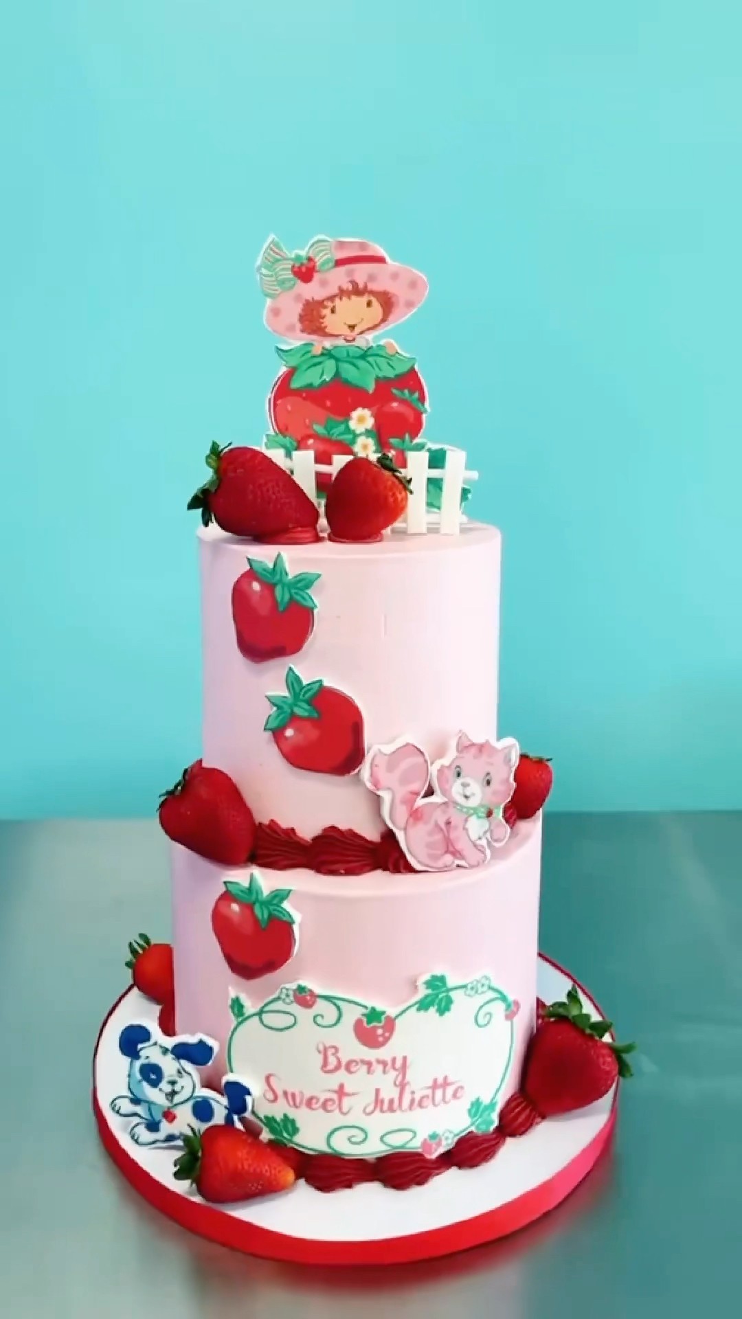 A berry delightful cake for a berry special occasion ?? #strawberryshortcake