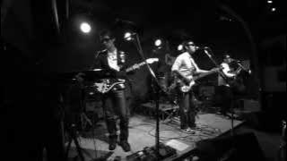 THE BEATLES Cover 'Sgt. Pepper's Lonely Hearts Club Band'　'Hey Bulldog'：THE CAVERNBEATS