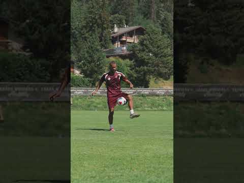 Les premières touches de Mathis 🥰🔥 #servettefc #shorts #skills