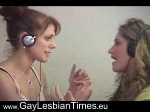 drunk lesbians kissing - YouTube