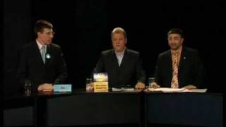 D.Chirtoacă către I.Roşca: dvs nu ajungeţi nici măcar la degetul mic a d-lui Mihai Ghimpu