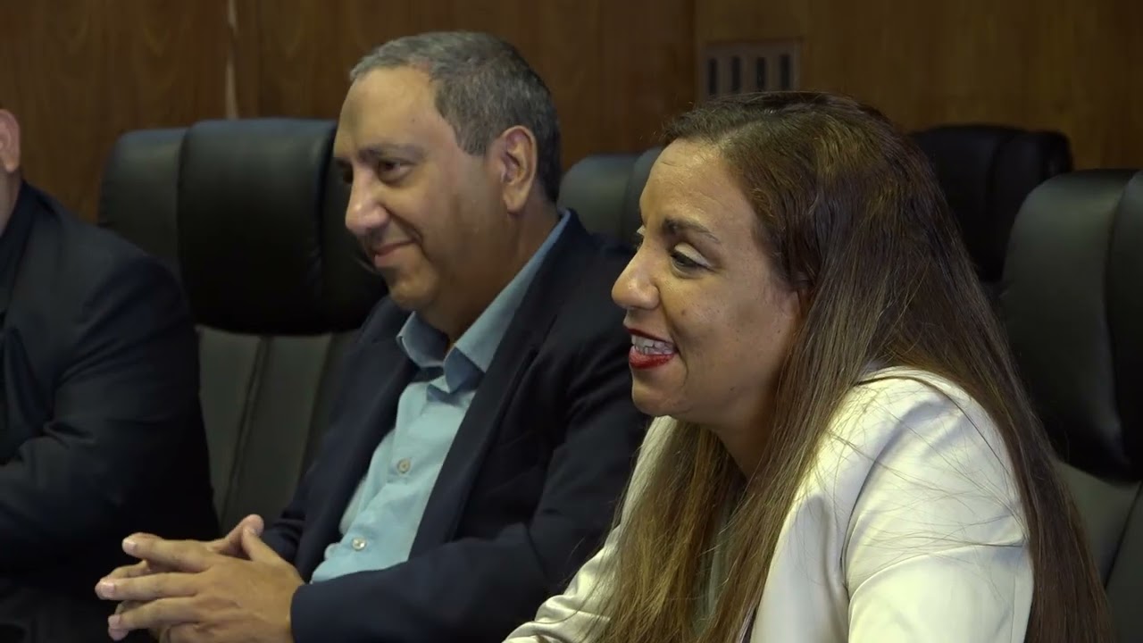 Yamandú Orsi recibió a la embajadora de Cuba en Uruguay
